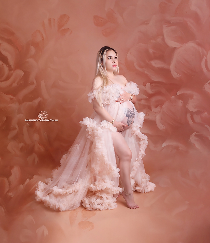 Brisbane Maternity and pregnant photo shoot with gorgeous dress outfit
